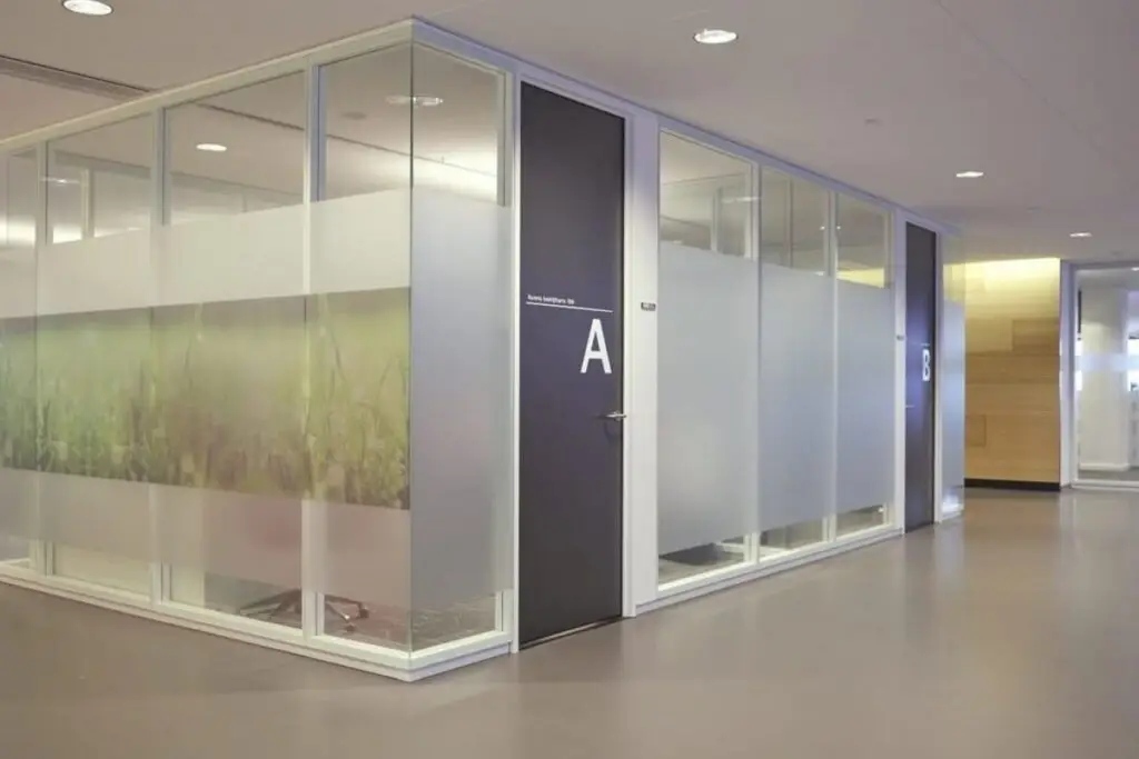 Maars String² — image 1